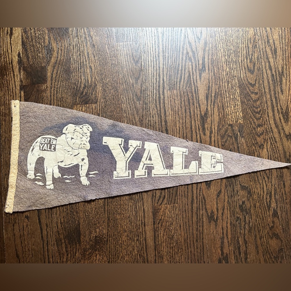 Yale University Pennant
